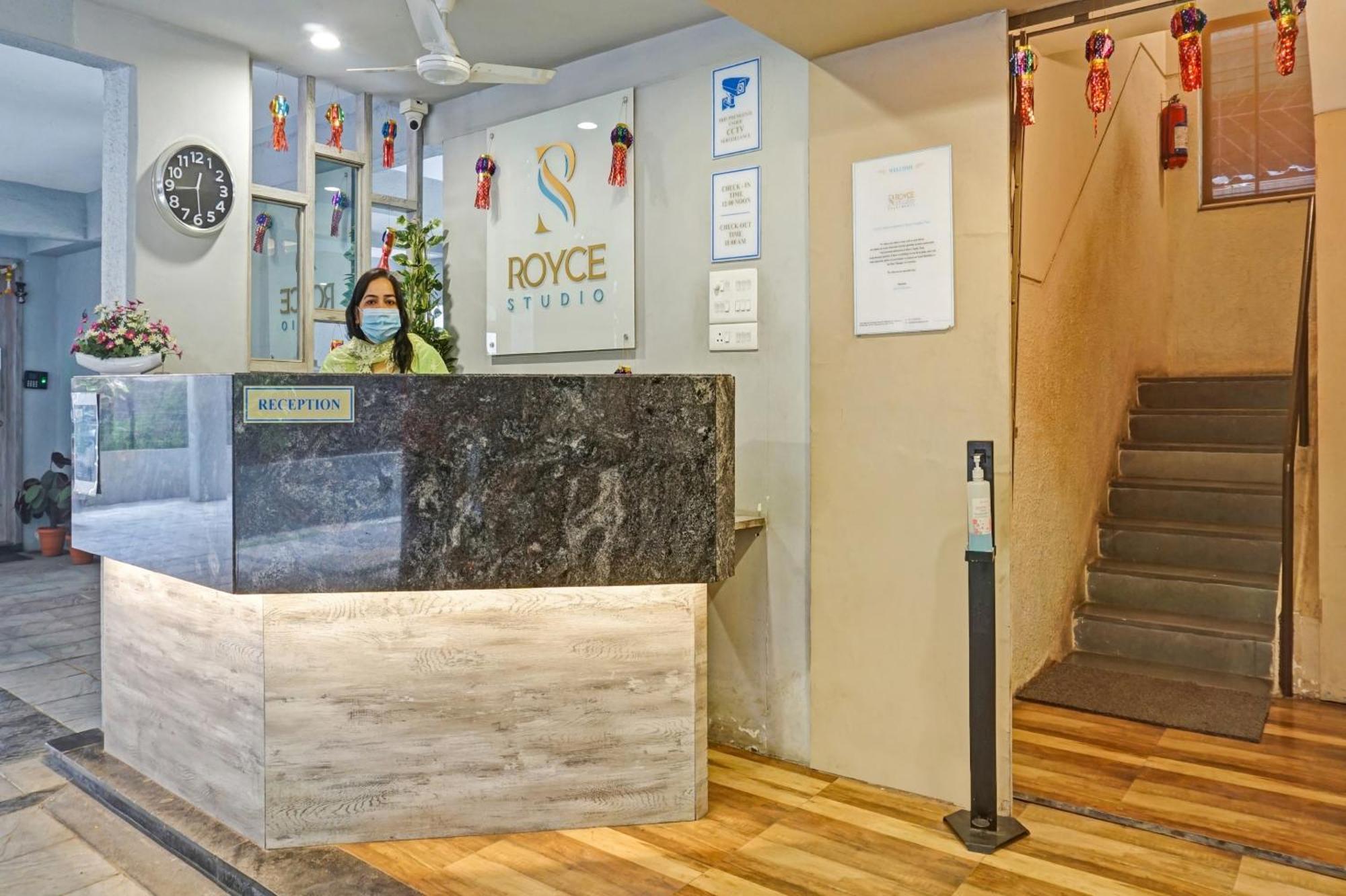 Collection O Royce Studios Near Pune Airport 외부 사진
