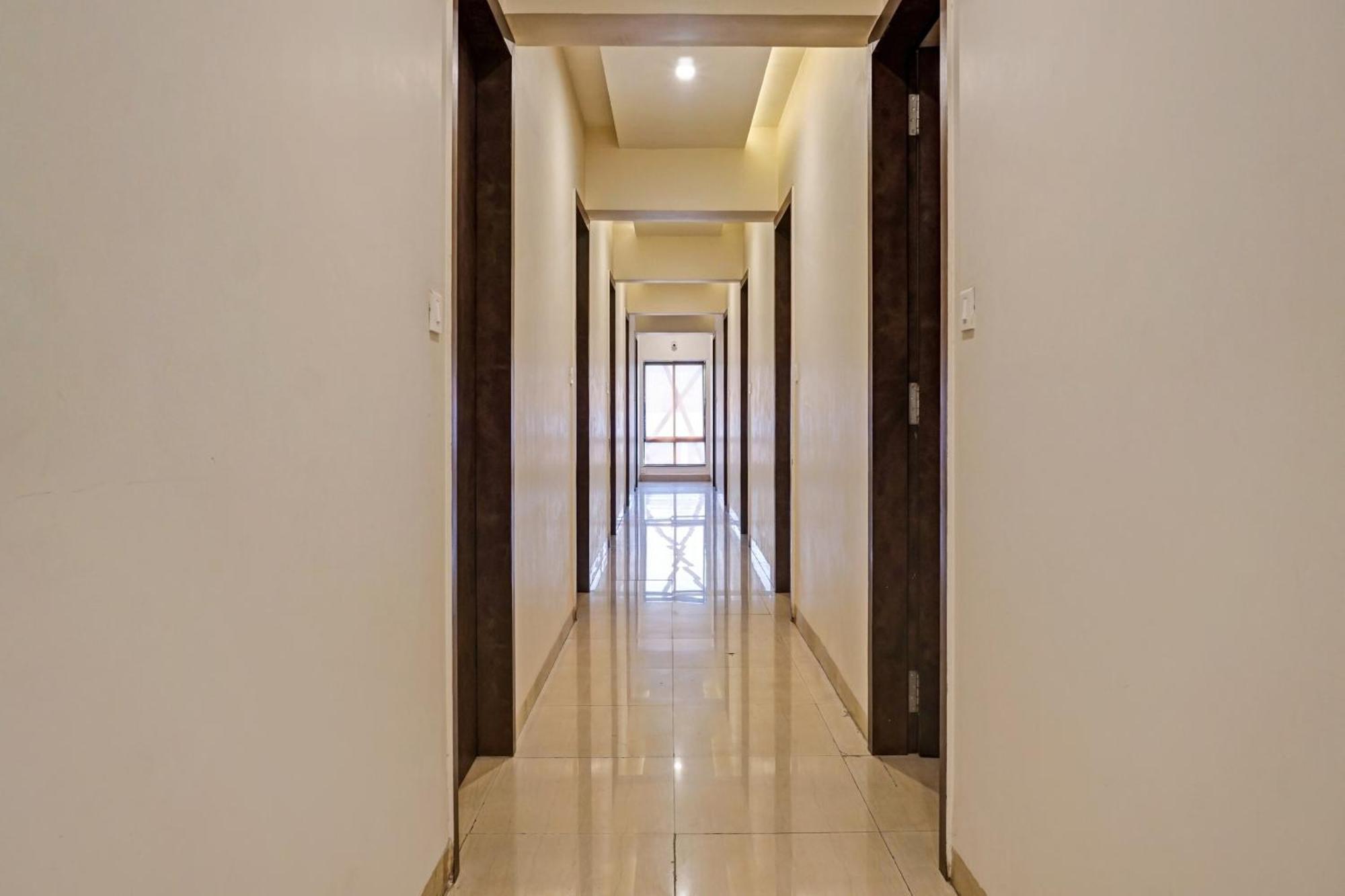 Collection O Royce Studios Near Pune Airport 외부 사진